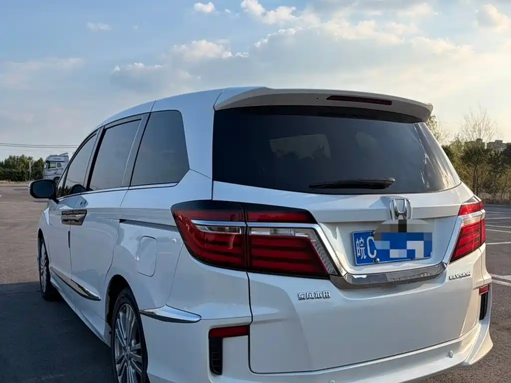 Honda Elysion — миниатюра 7