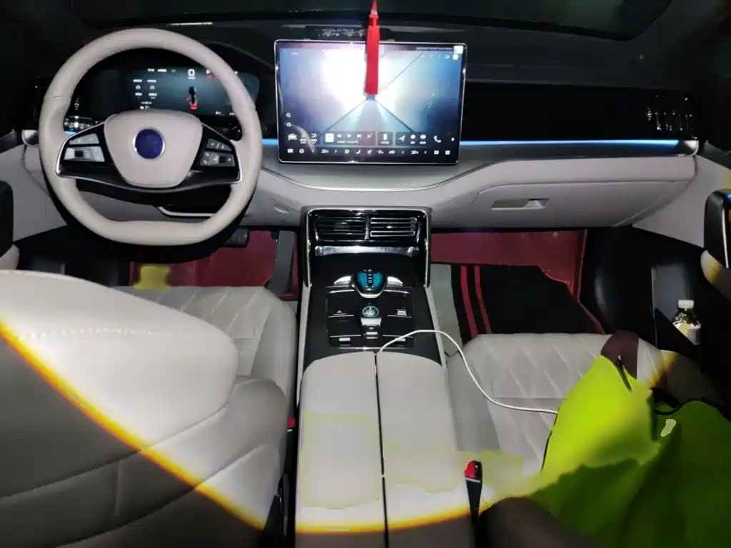 BYD Tang New Energy — миниатюра 13