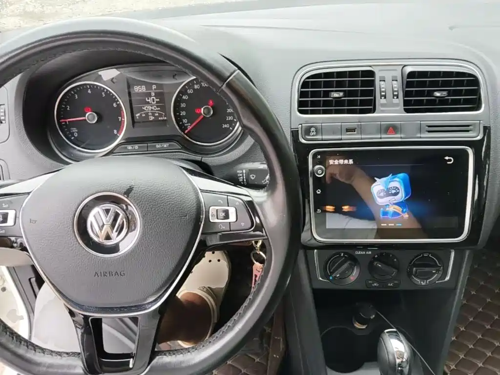 Volkswagen Polo — миниатюра 10