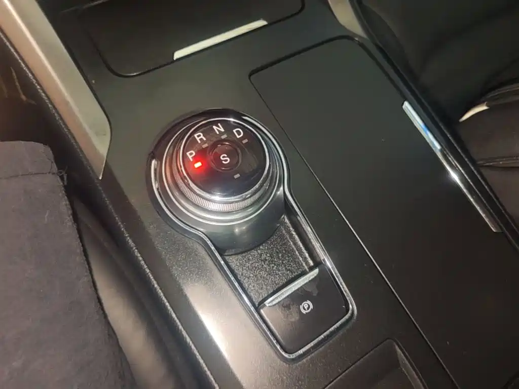 Ford Mondeo — миниатюра 14