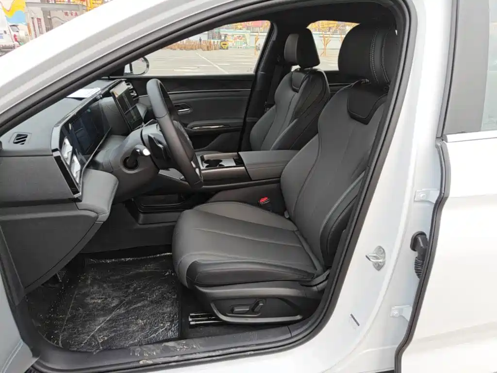 BYD Qin L — миниатюра 7