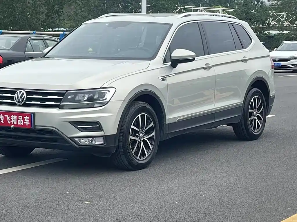 Volkswagen Tiguan L — миниатюра 3