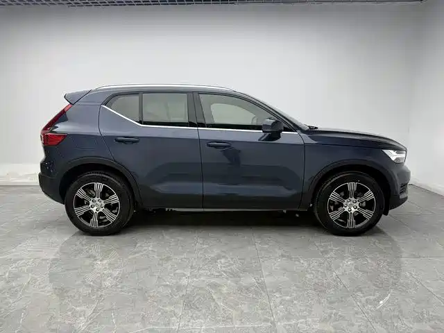 Volvo XC40 — миниатюра 8
