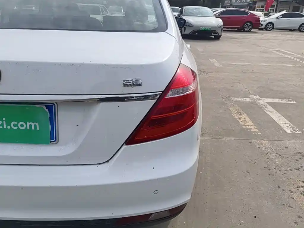Geely Emgrand — миниатюра 8