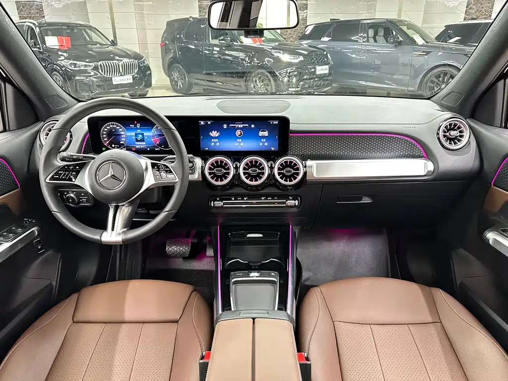 Mercedes-Benz GLB — миниатюра 12