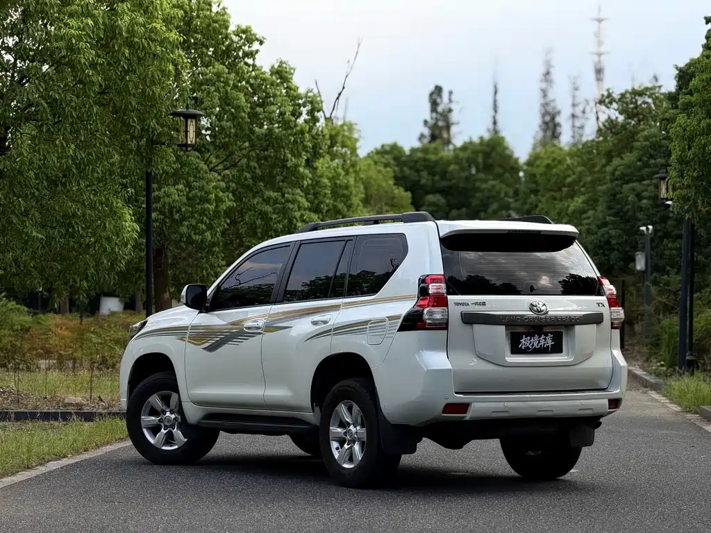 Toyota Prado — миниатюра 6
