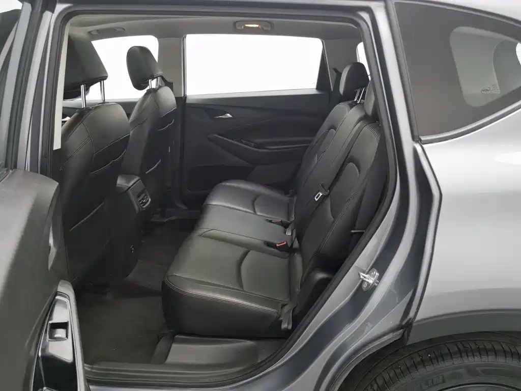 Chevrolet Volando — миниатюра 15