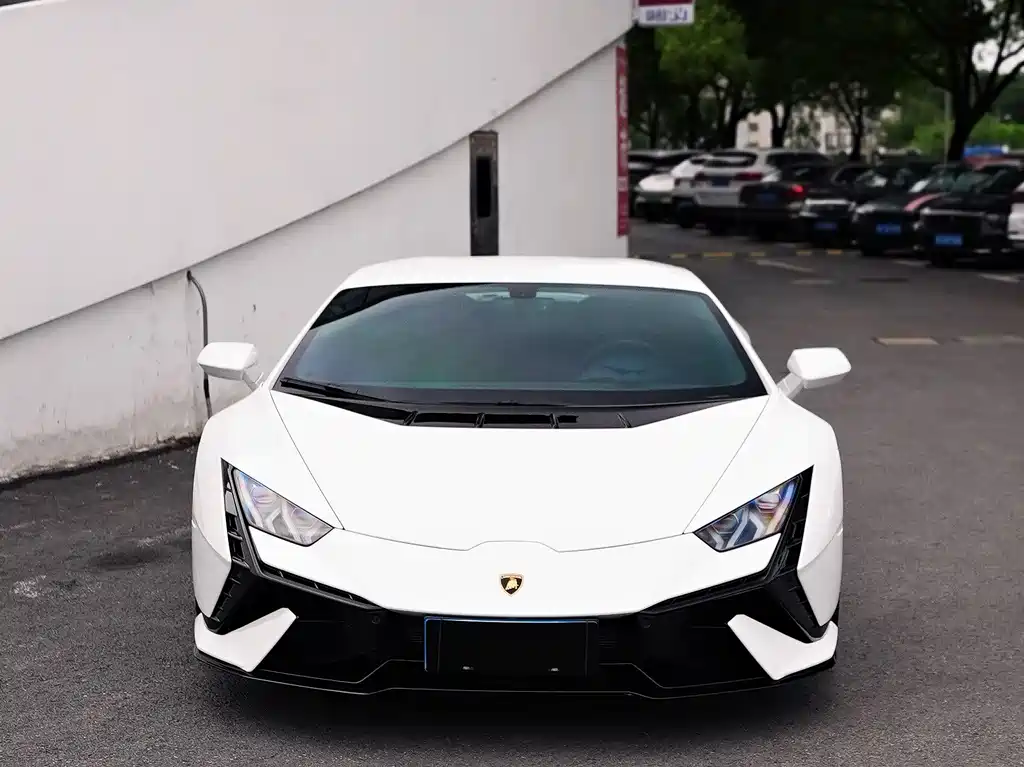 LAMBORGHINI HURACÁN