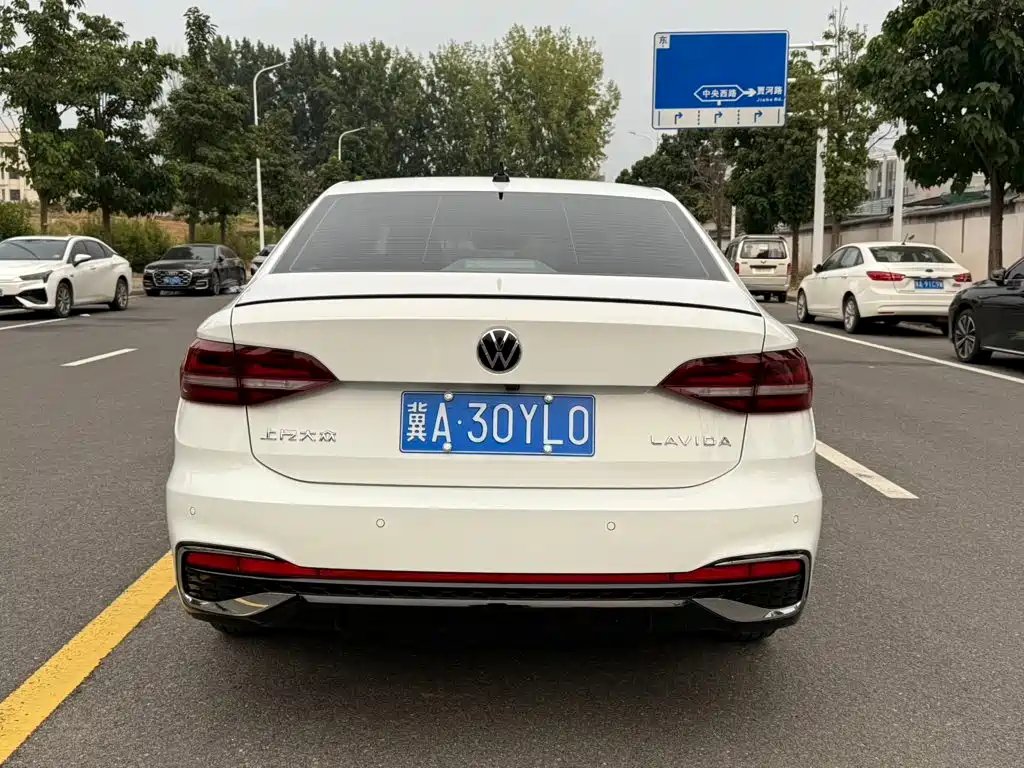 Volkswagen Lavida — миниатюра 12