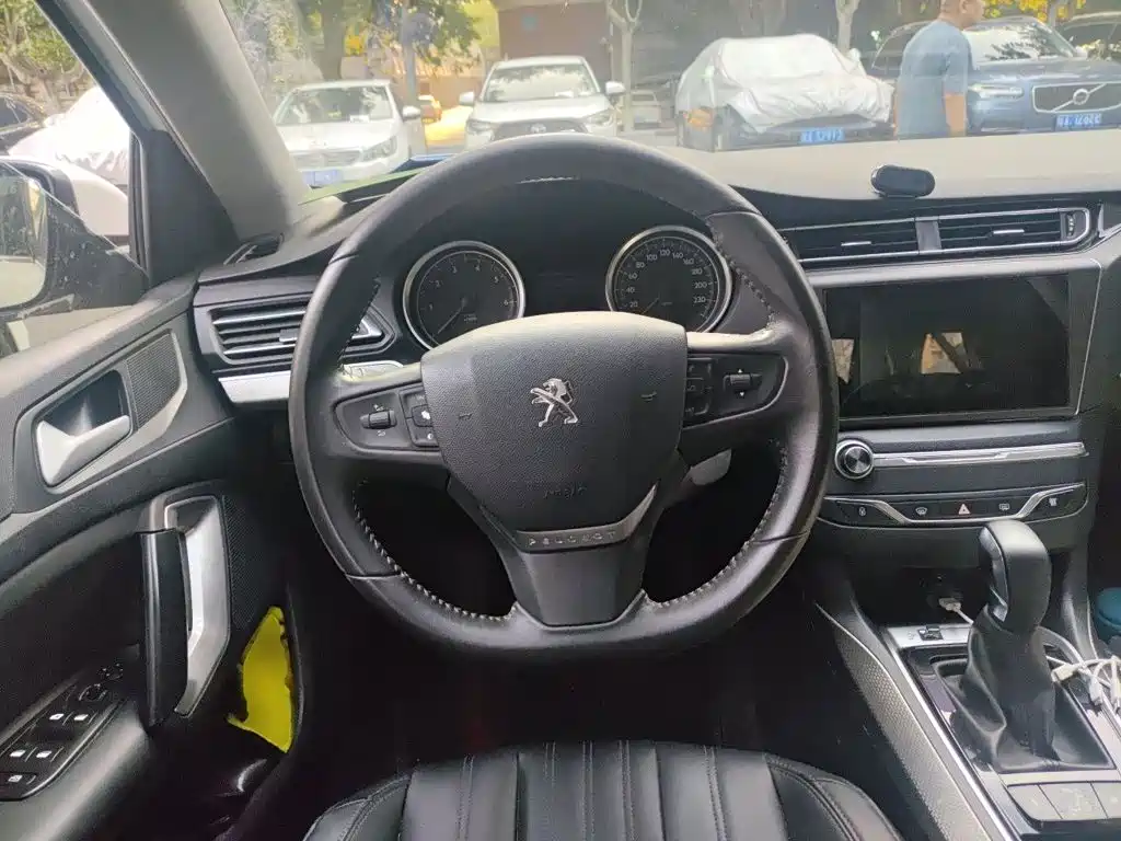 Peugeot 408 — миниатюра 6