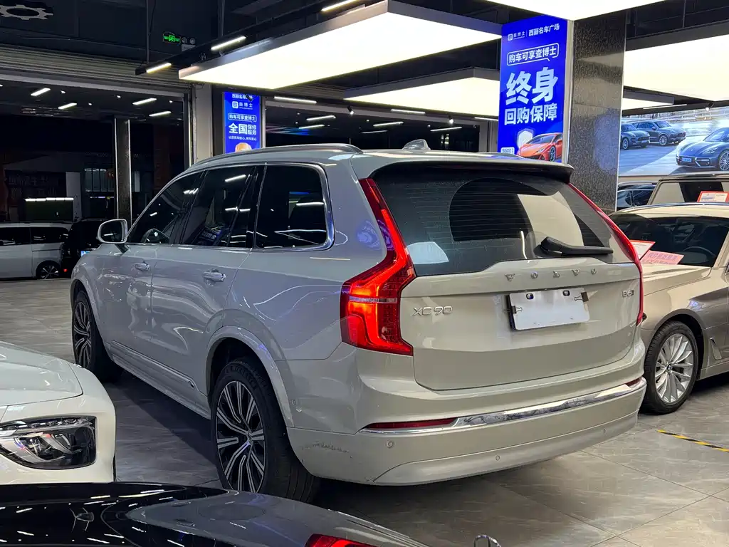 Volvo XC90 — миниатюра 15