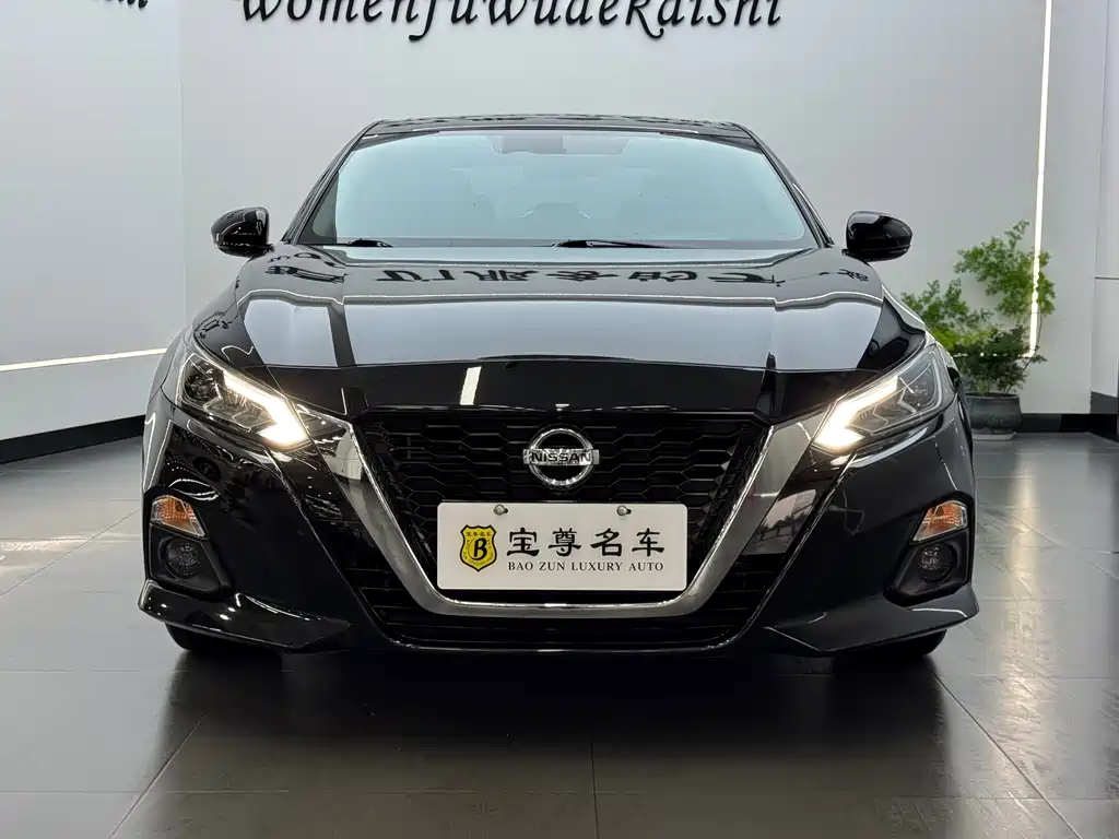 Nissan Teana 2022