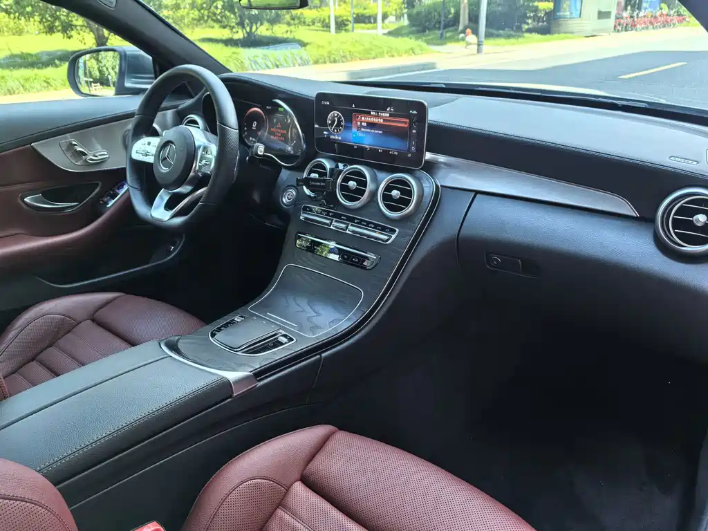 Mercedes-Benz C-Class (Import) — миниатюра 11