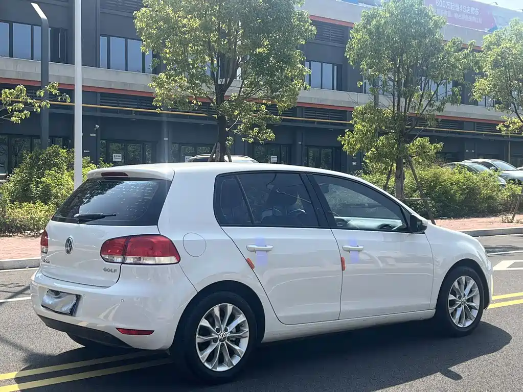 Volkswagen Golf — миниатюра 9