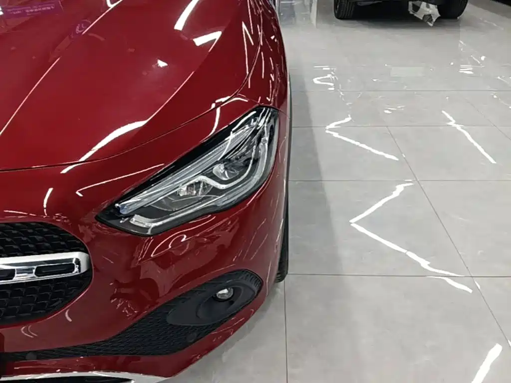 Mercedes-Benz GLA — миниатюра 24