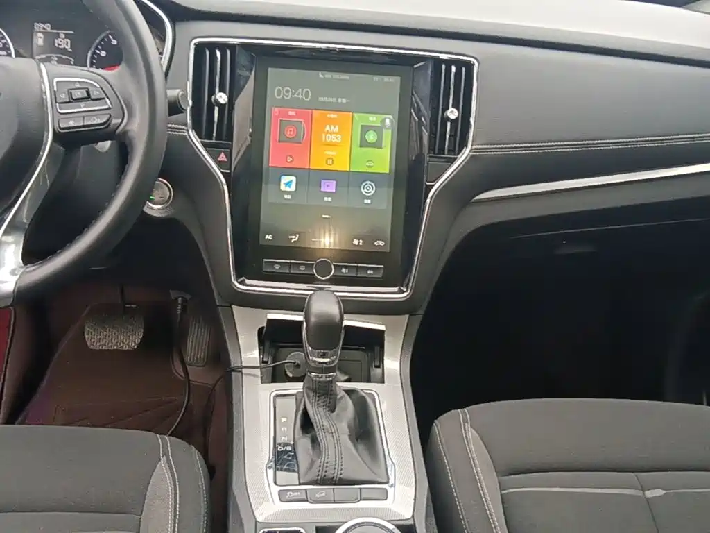 Roewe RX5 — миниатюра 13