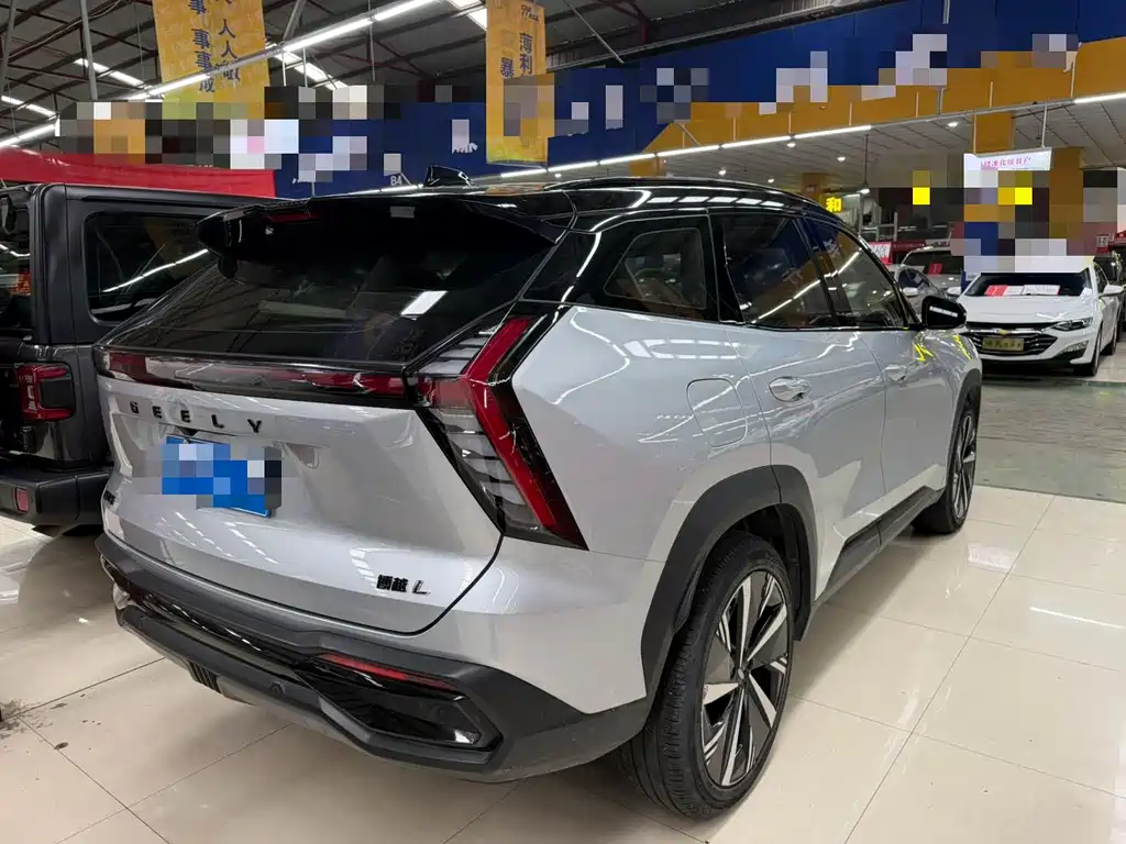 Geely Boyue L — миниатюра 13