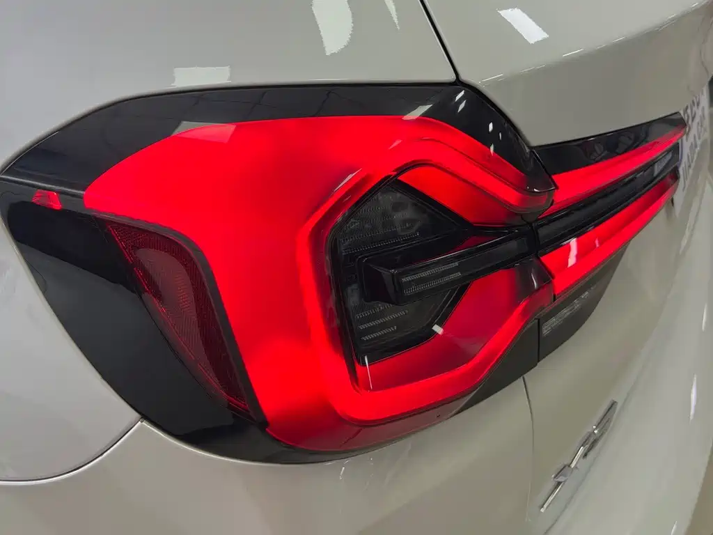 BMW X3 — миниатюра 8