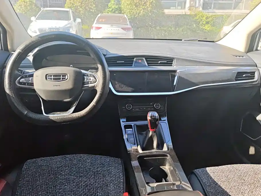 Geely Emgrand GS — миниатюра 12
