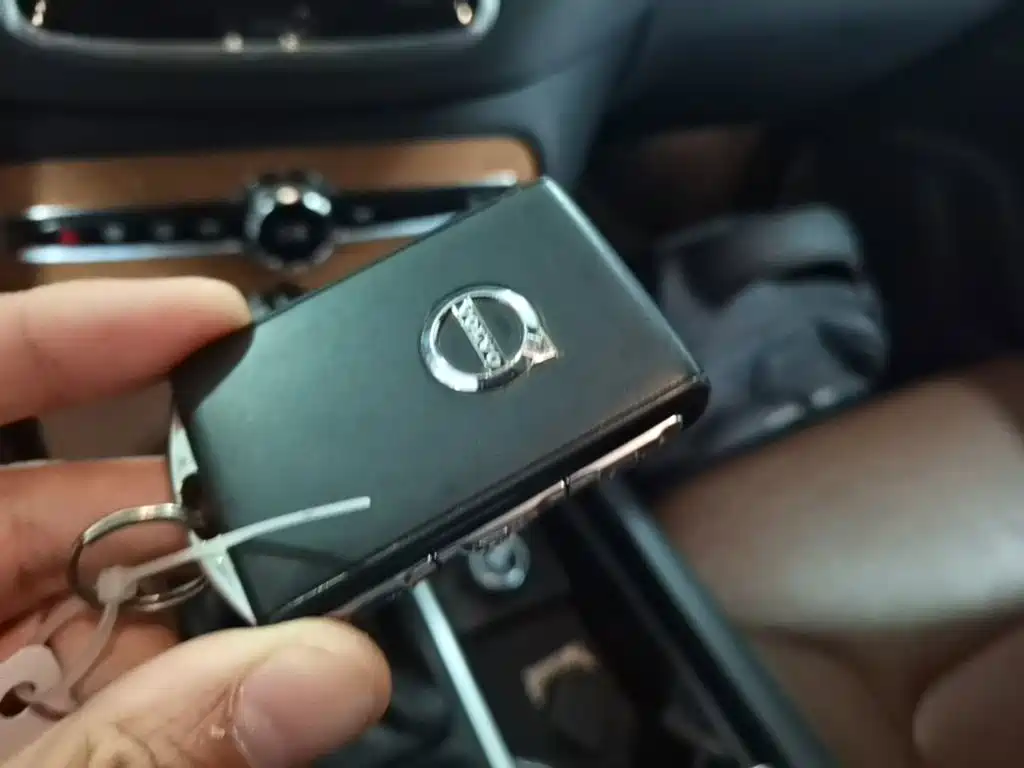 Volvo XC90 — миниатюра 9