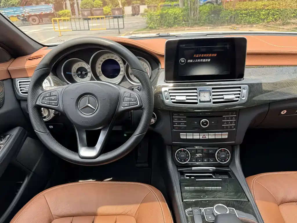 Mercedes-Benz CLS — миниатюра 10