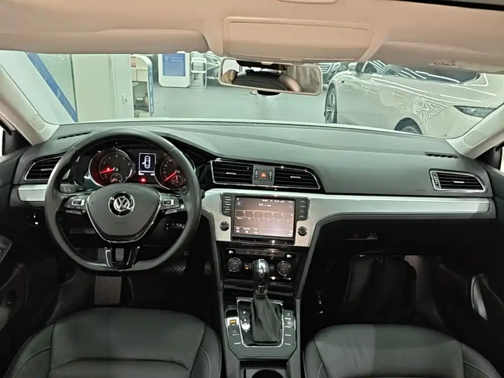 Volkswagen Lamando — миниатюра 10