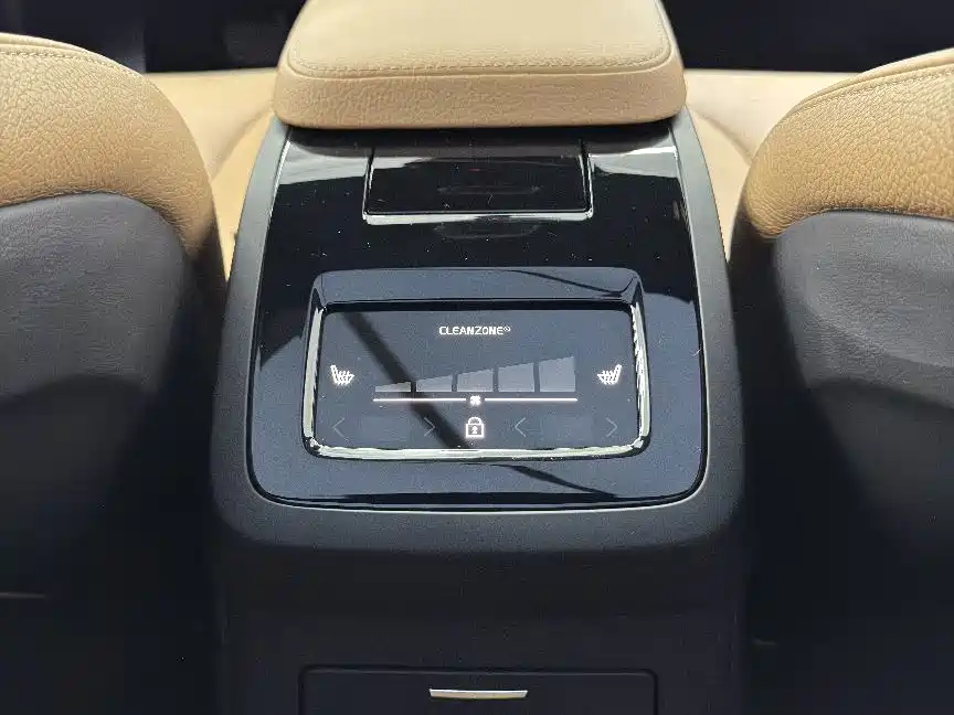 Volvo S90 PHEV — миниатюра 15