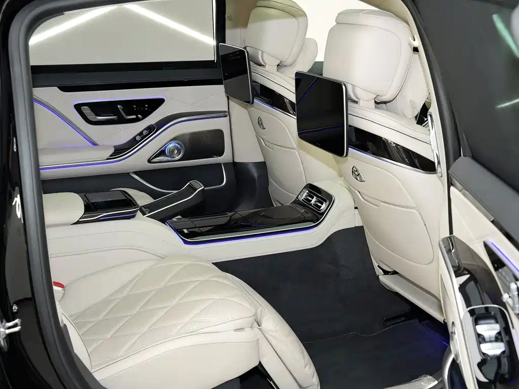 Mercedes-Benz S-Class — миниатюра 10