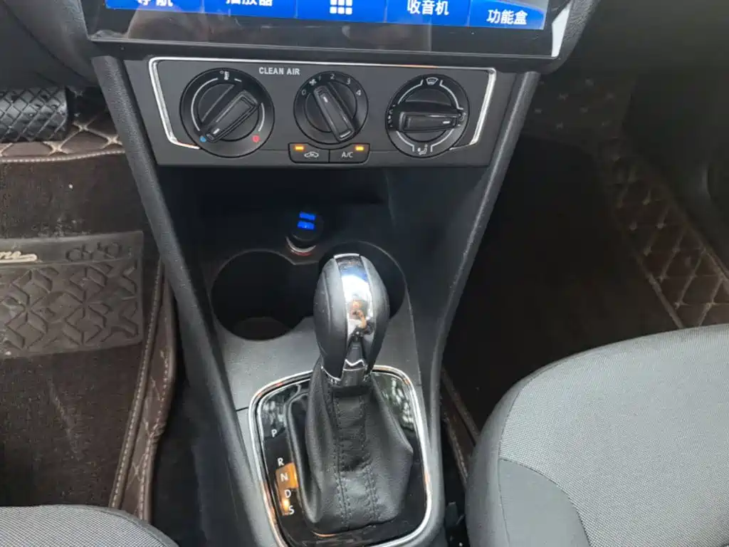 Volkswagen Polo — миниатюра 14