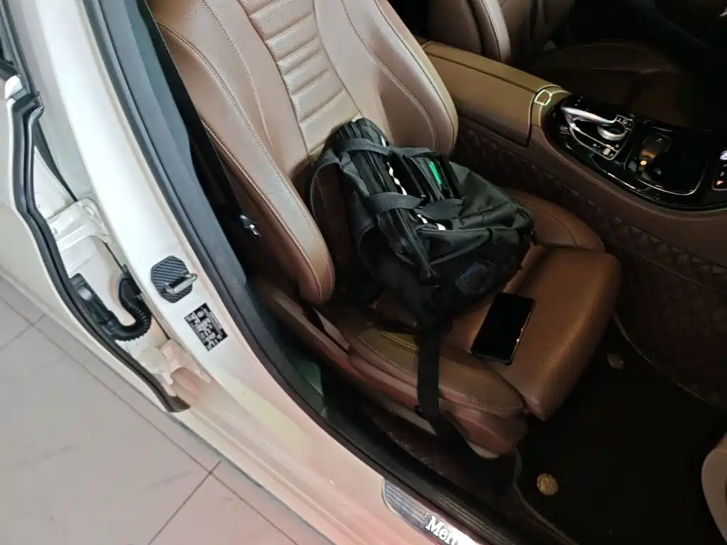 Mercedes-Benz E-Class — миниатюра 25
