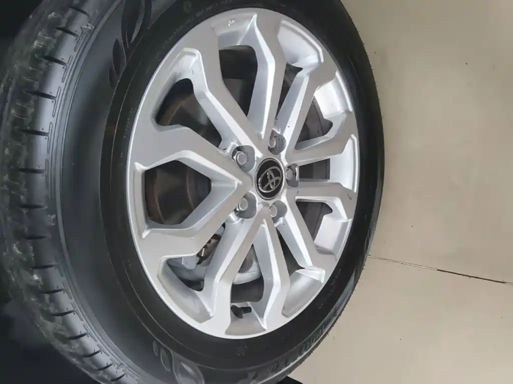 Toyota Frontlander — миниатюра 23