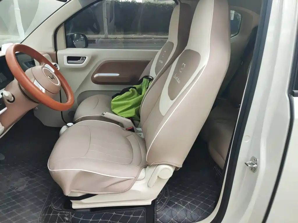 Wuling MINIEV — миниатюра 11