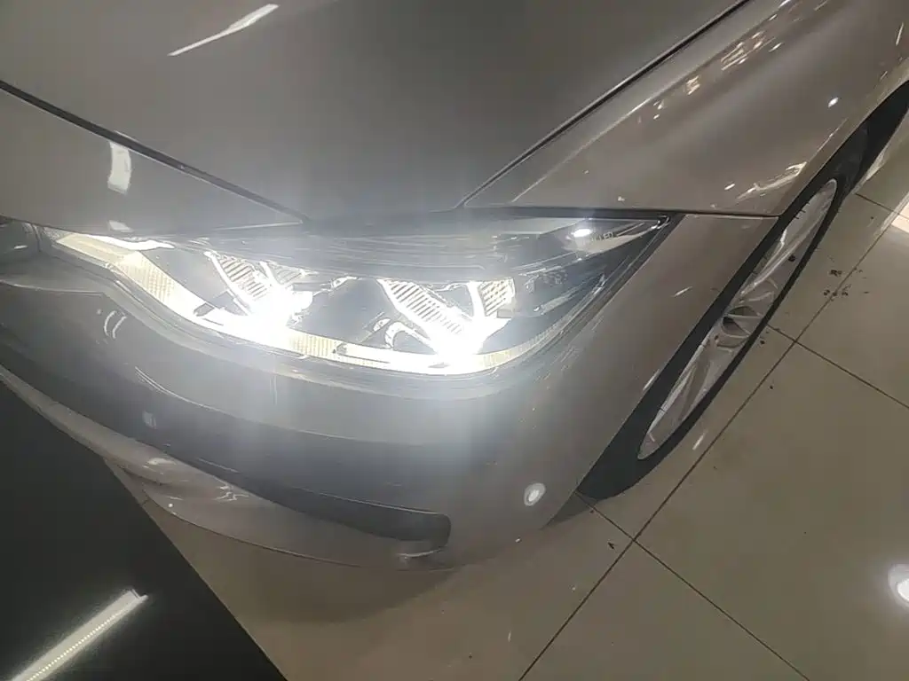 BMW 3 Series — миниатюра 18