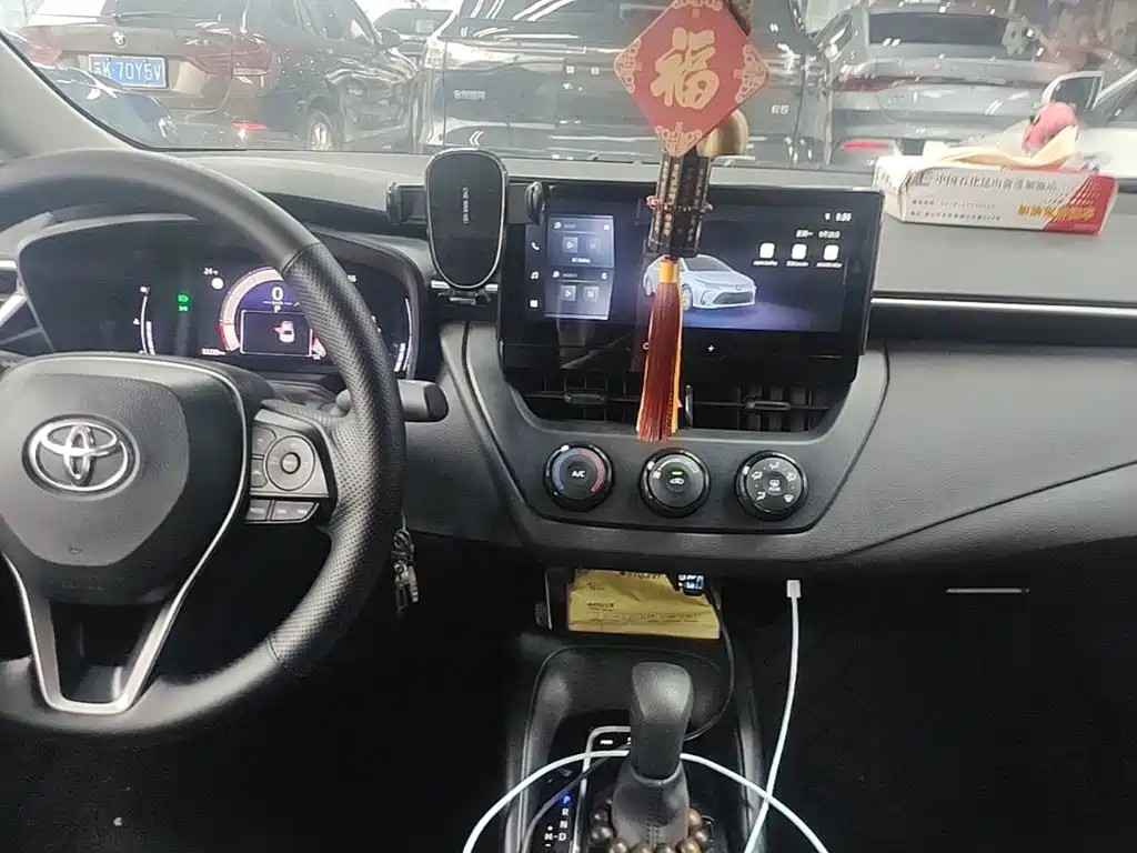Toyota Corolla — миниатюра 13