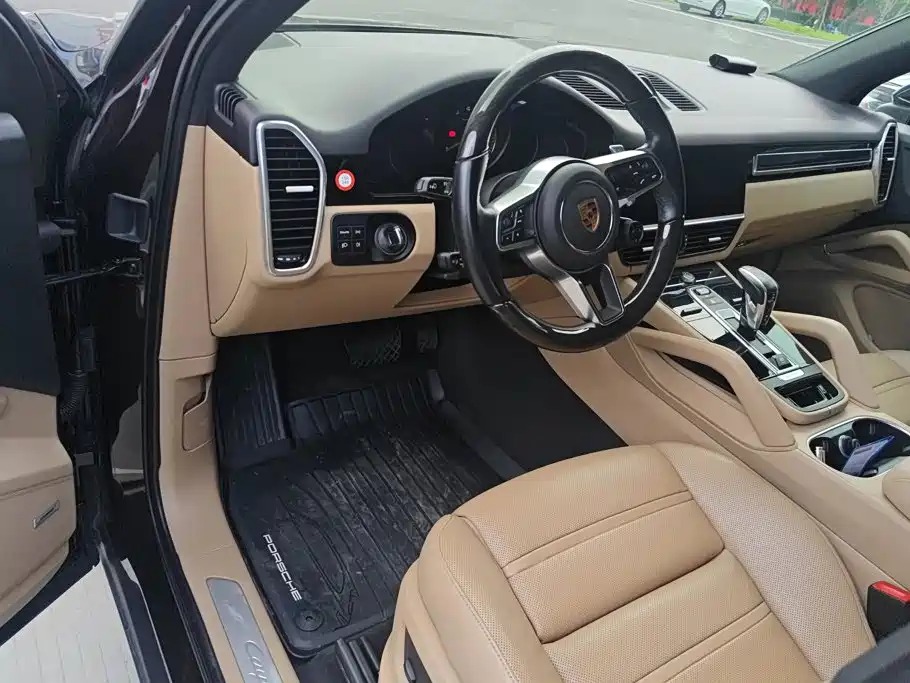 Porsche Cayenne Hybrid — миниатюра 12