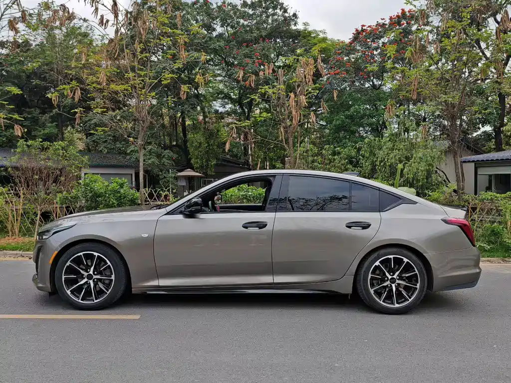 Cadillac CT5 — миниатюра 4