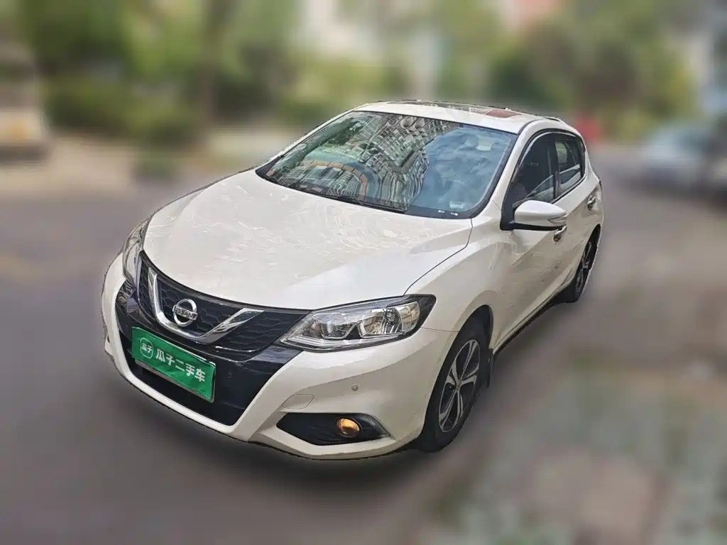 Nissan Tiida — миниатюра 2