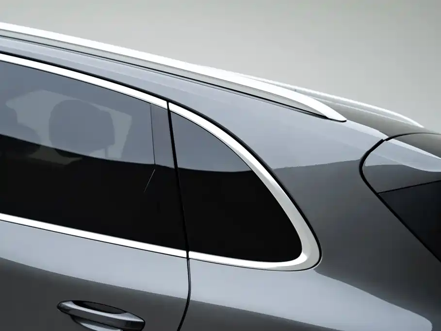 Porsche Cayenne — миниатюра 7