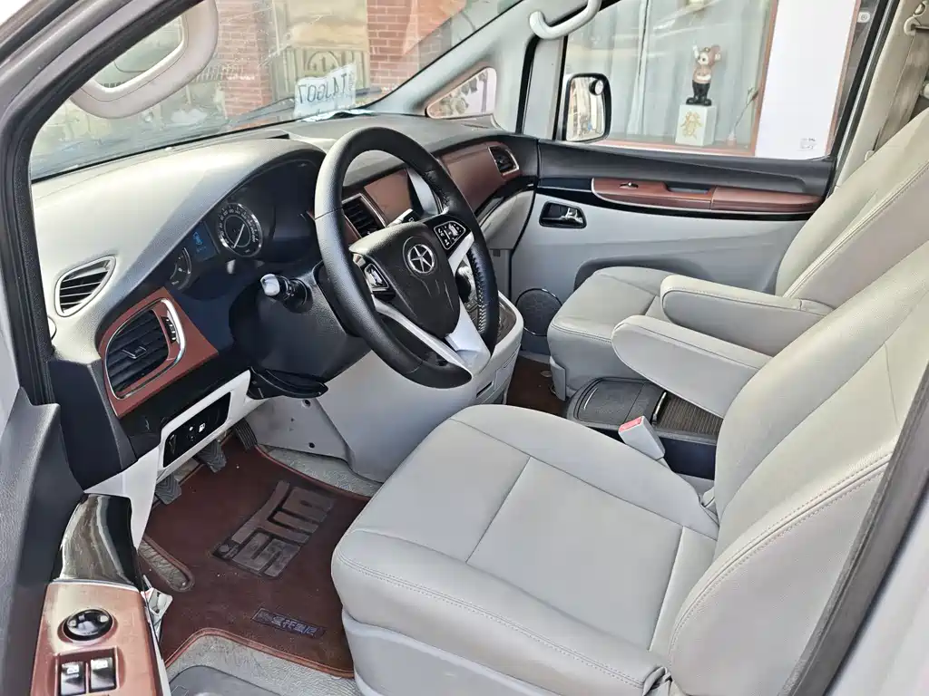 JIANGQI GROUP RUIFENG M5