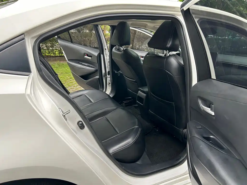 Toyota Corolla — миниатюра 13