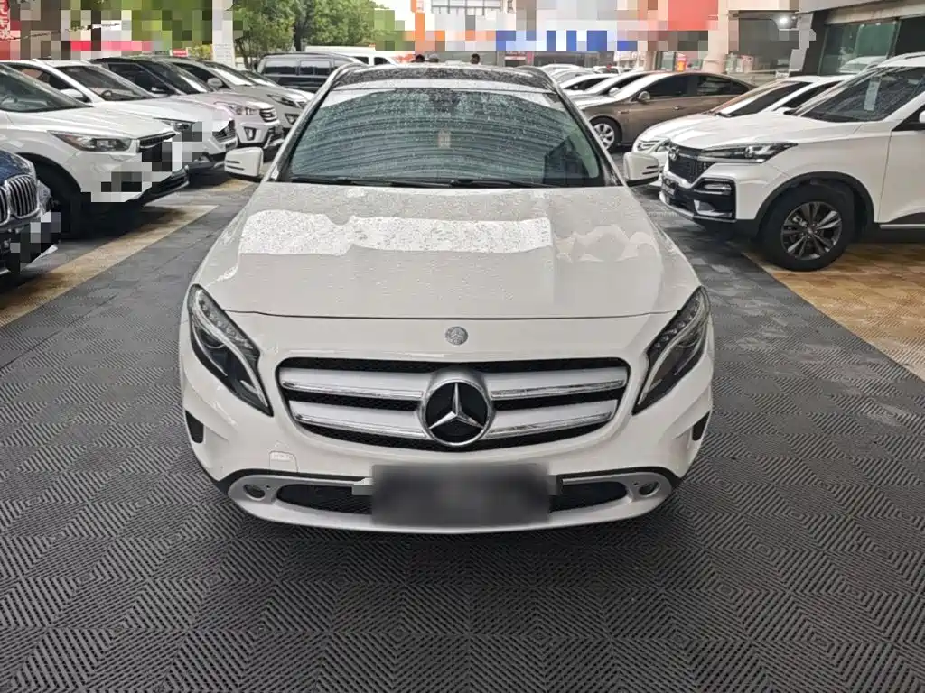 Mercedes-Benz GLA — миниатюра 3