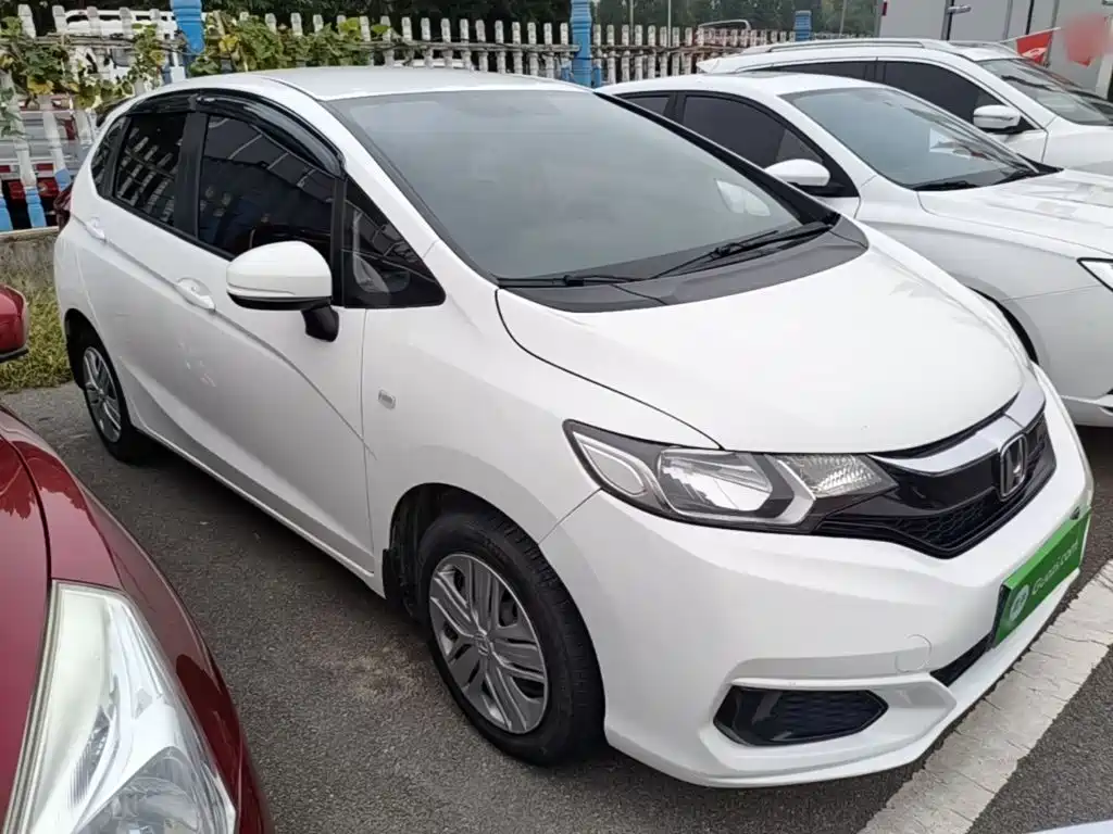 Honda Fit — миниатюра 4