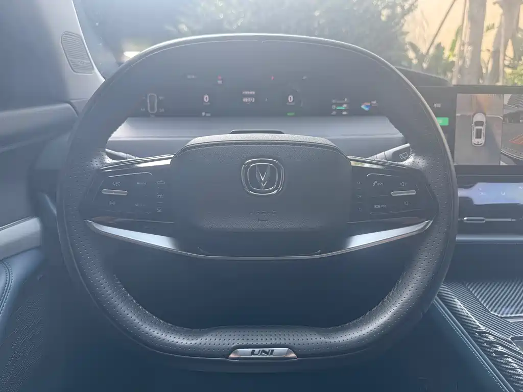 CHANGAN UNI K SMART IDD