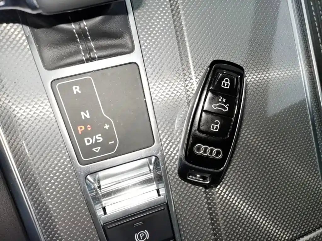 Audi A6L — миниатюра 13