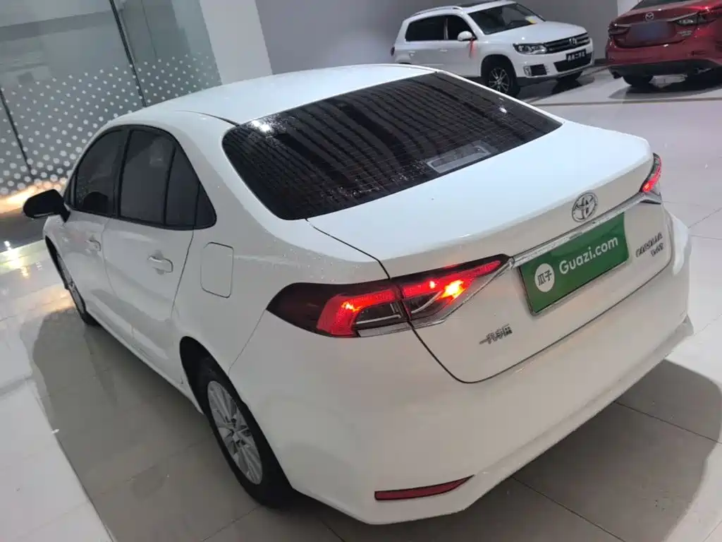 Toyota Corolla — миниатюра 5