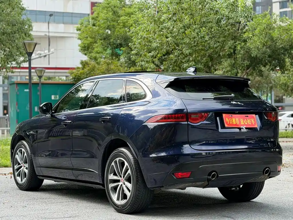 Jaguar F-PACE — миниатюра 6