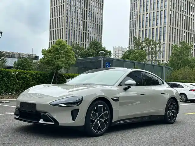 XIAOMI CAR XIAOMI SU7 2024