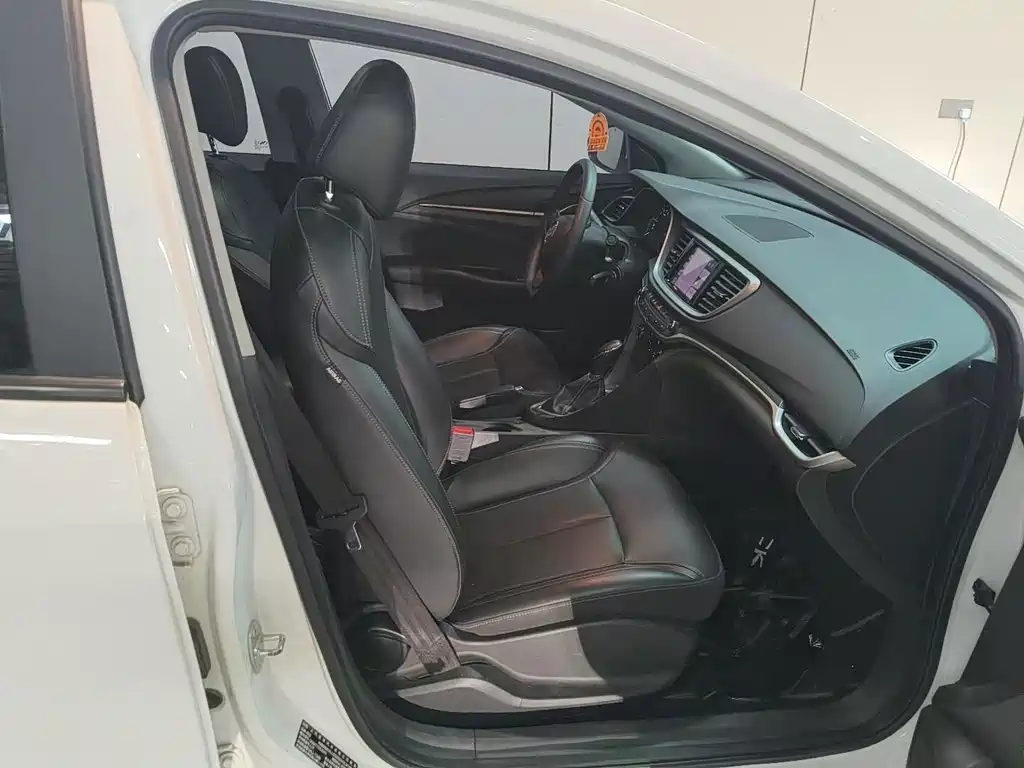 Buick Excelle — миниатюра 10
