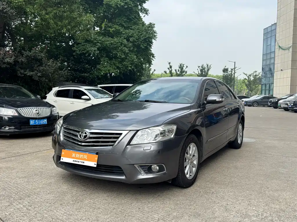 Купить Toyota Camry