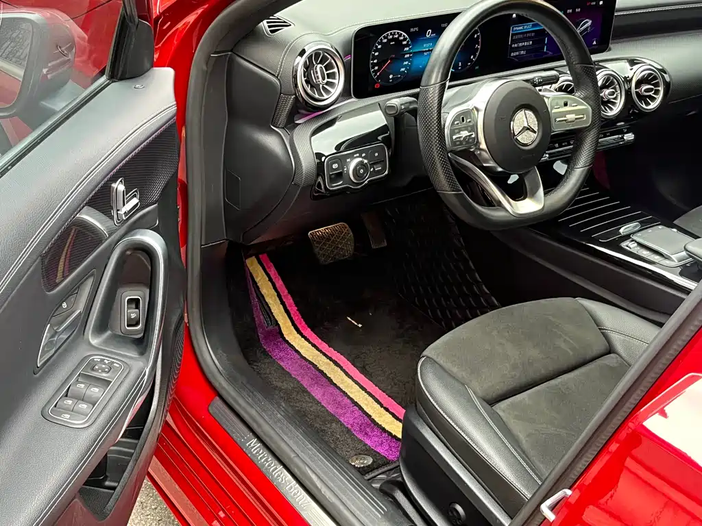 MERCEDES-BENZ A CLASS